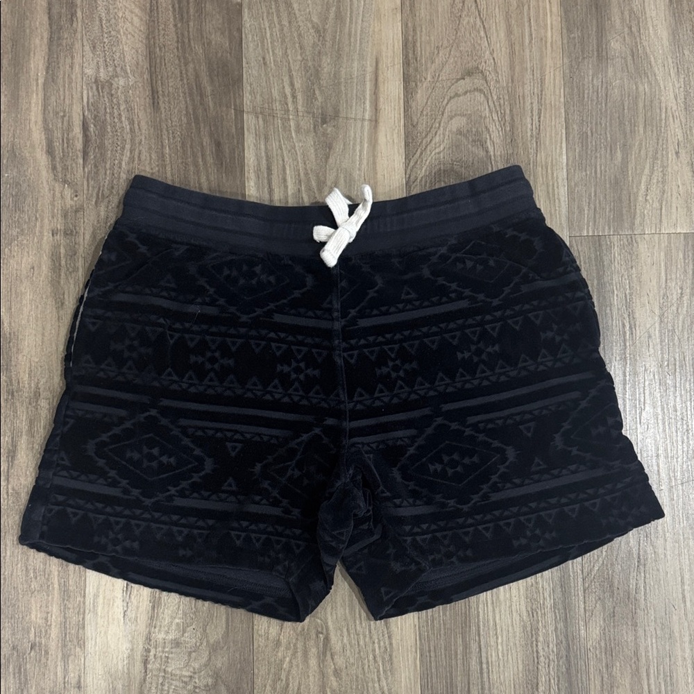 Men's Black Geometric Flat Front Shorts